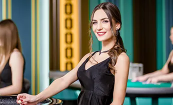 Người chơi tập trung vào màn hình máy đánh bạc với các chiến lược